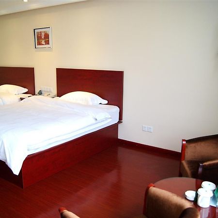 Greentree Inn Suzhou Central Circle Baihui Square Middle Yangchenghu Station Express Hotel Esterno foto